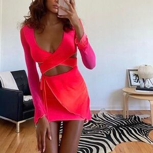 NWT Tiger Mist Vibrant Pink Long Sleeve Dress